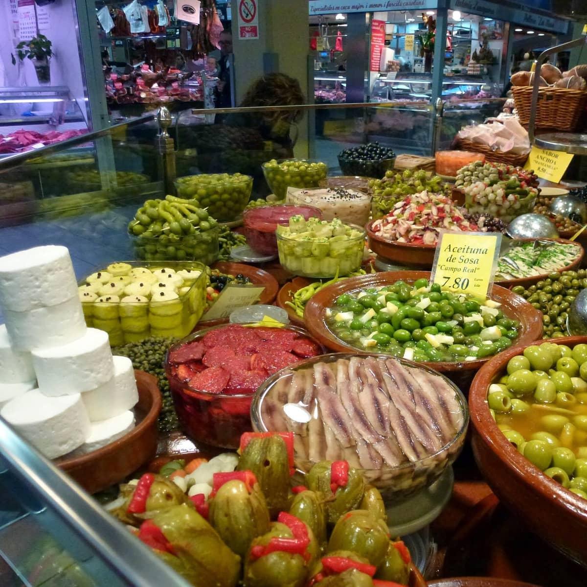 Mercat de l'Olivar food stalls