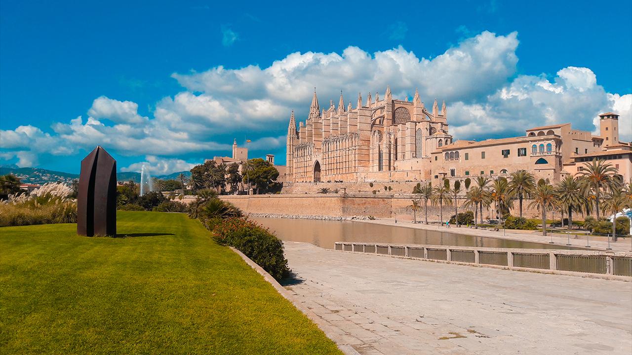 Parc de la Mar Palma cathedral